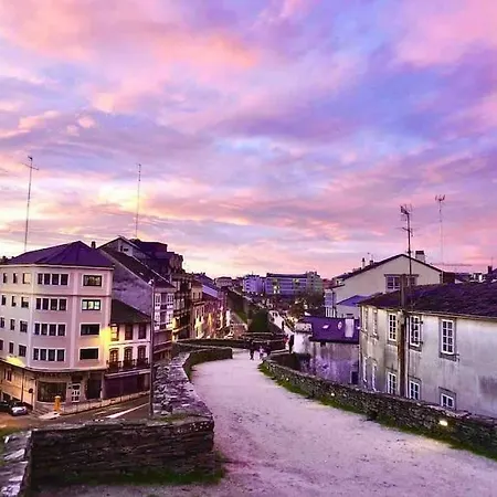 Lejlighed Dentro De Muralla Y Parking Gratuito En Pleno Centro Lugo