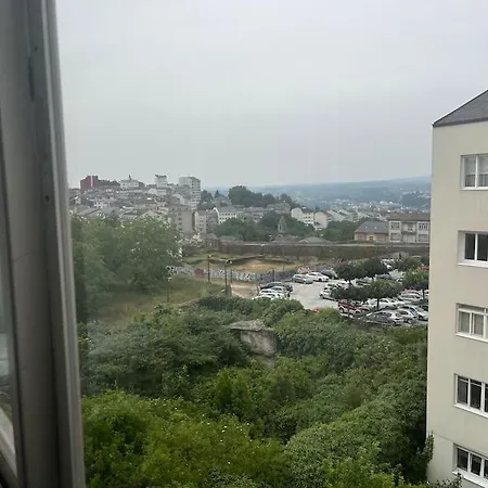 Dentro De Muralla Y Parking Gratuito En Pleno Centro לוגו