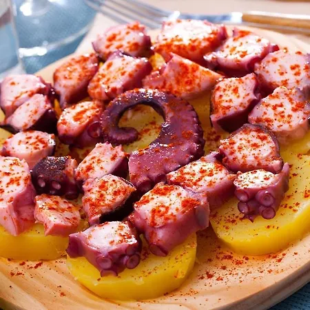 Dentro De Muralla Y Parking Gratuito En Pleno Centro Lugo