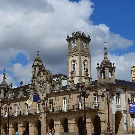 Dentro De Muralla Y Parking Gratuito En Pleno Centro Lugo