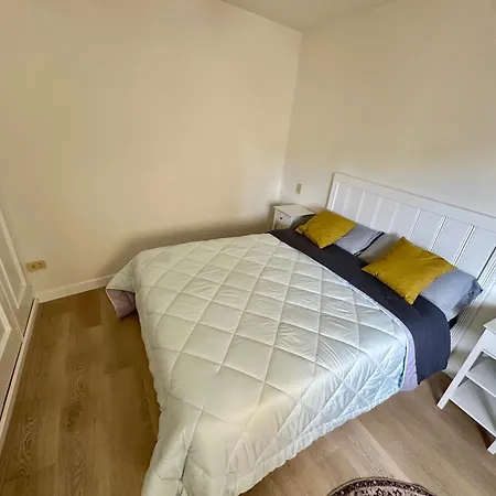 Dentro De Muralla Y Parking Gratuito En Pleno Centro דירה *